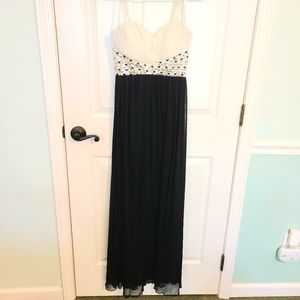 VTG 90s Sweetheart Neck Black & White Taffeta Rhinestone Semi Formal Maxi Gown M